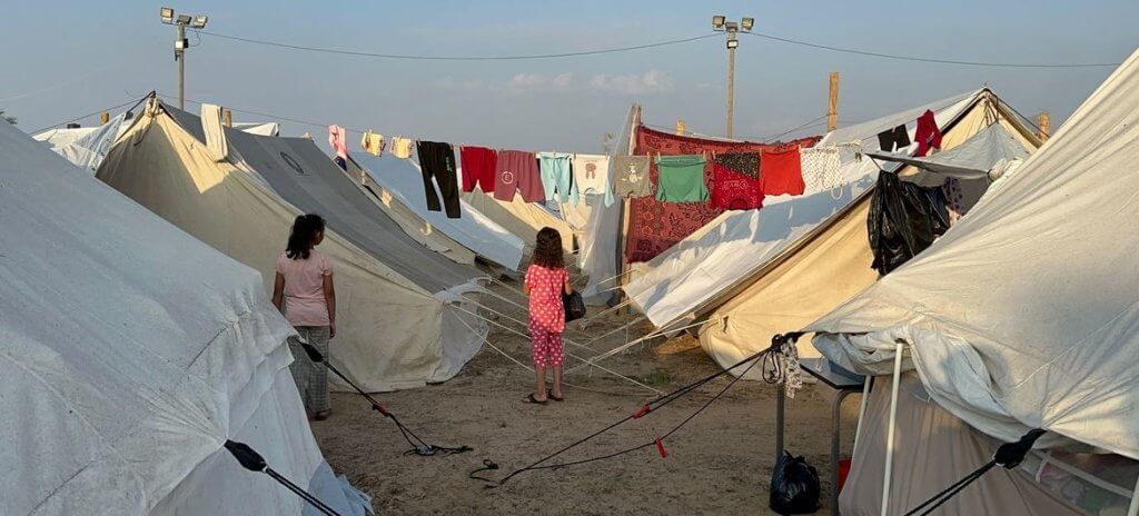 Many families have moved to the Khan Younis refugee camp, in southern Gaza.